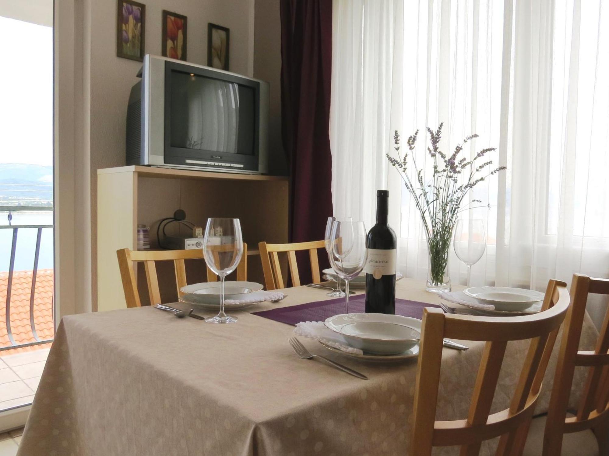 Apartments Barba Trogir Zimmer foto