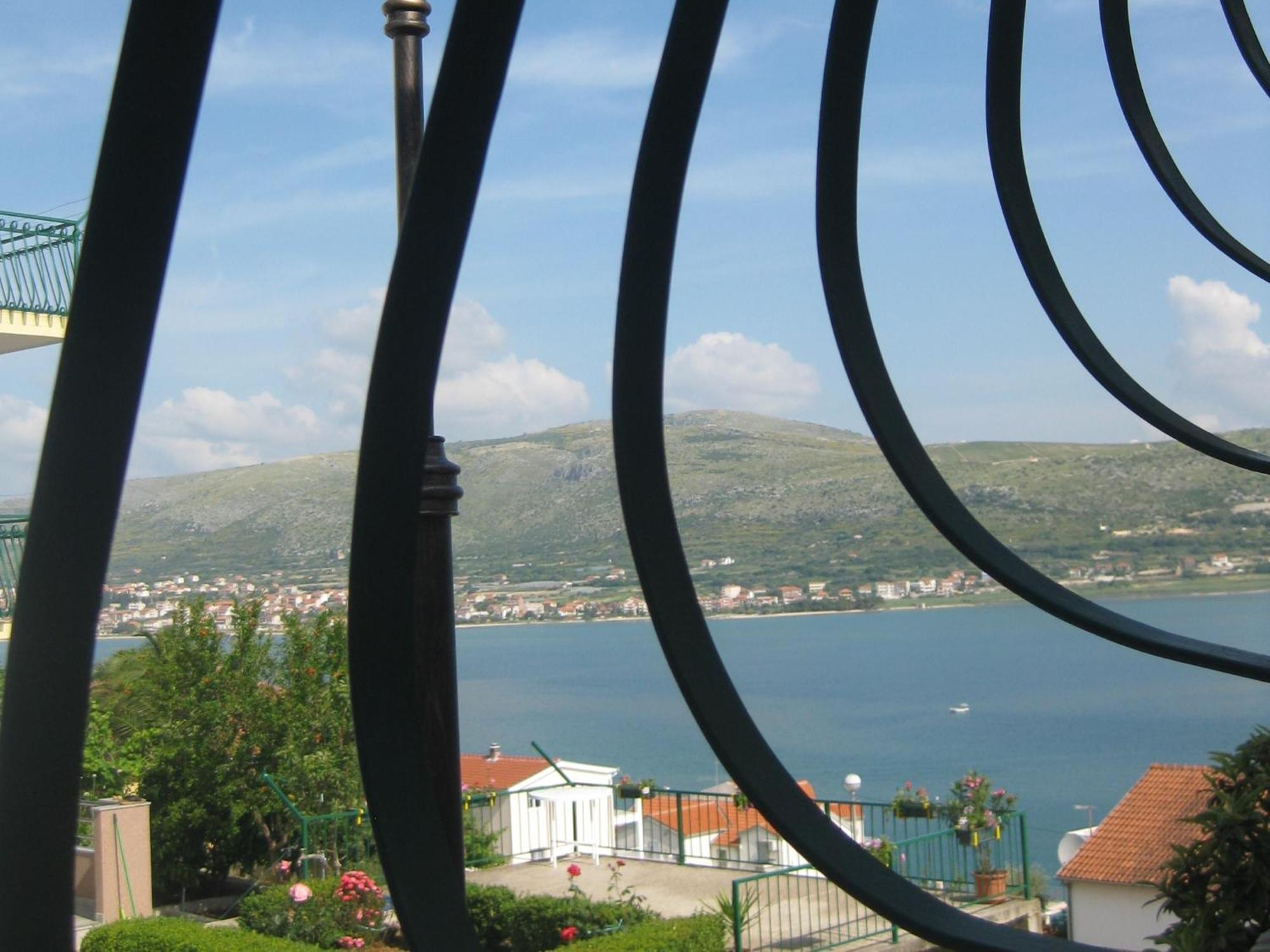 Apartments Barba Trogir Zimmer foto