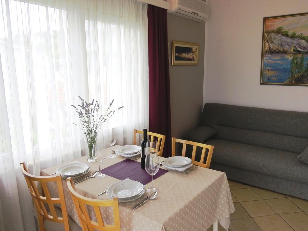 Apartments Barba Trogir Exterior foto