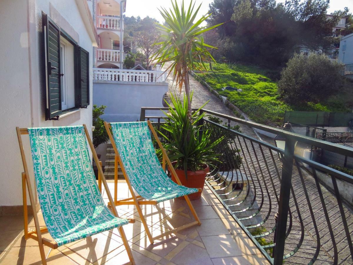 Apartments Barba Trogir Exterior foto